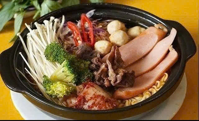 MÌ LẨU THÁI