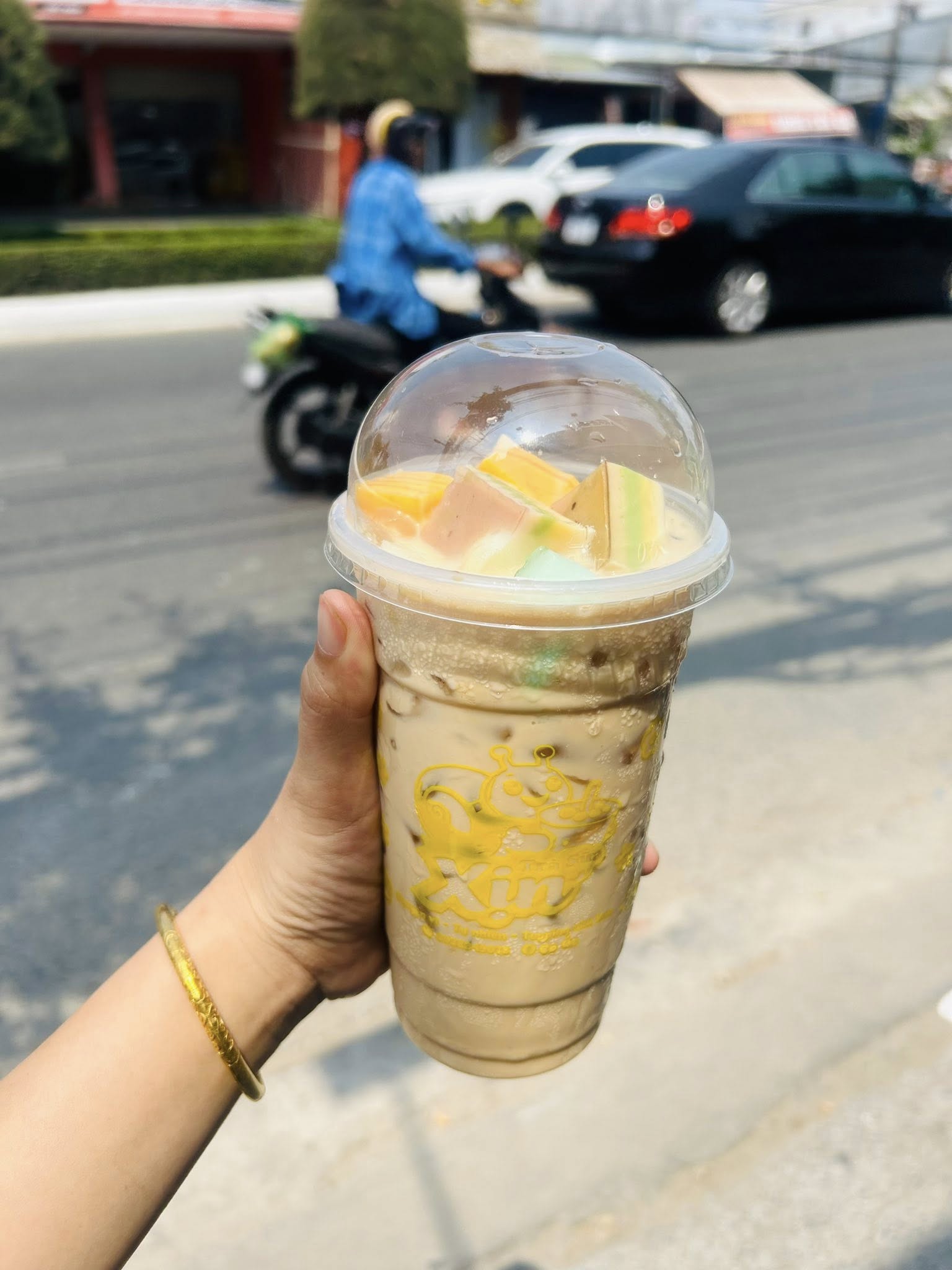 TRÀ SỮA XỊN
