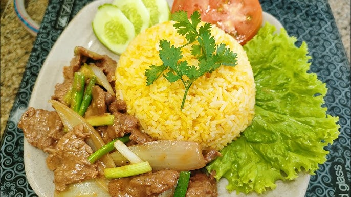 CƠM BÒ XÀO CỦ HÀNH
