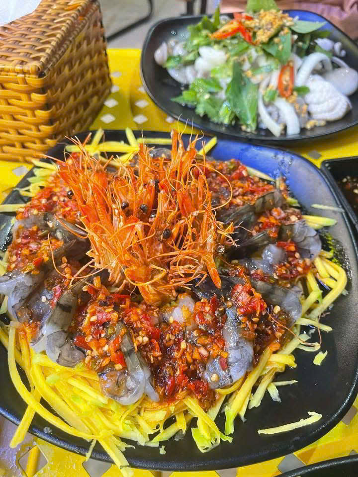 CÁ NÈ MẤY MÁ !!!