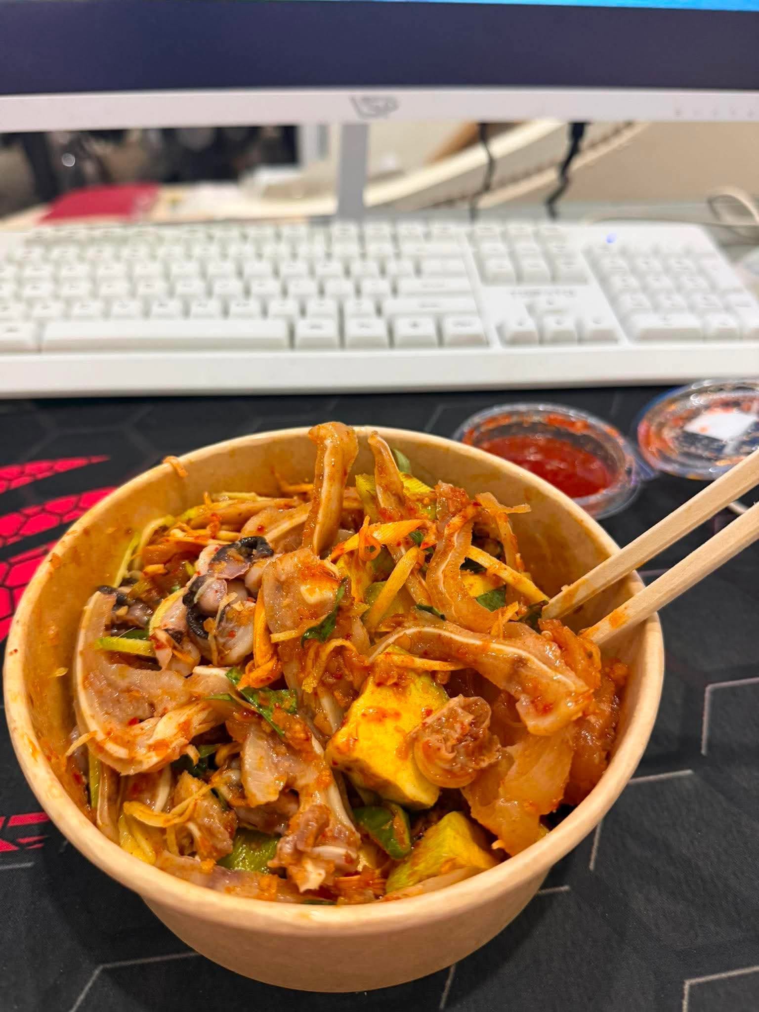 Tiệm DIÊN DIÊN