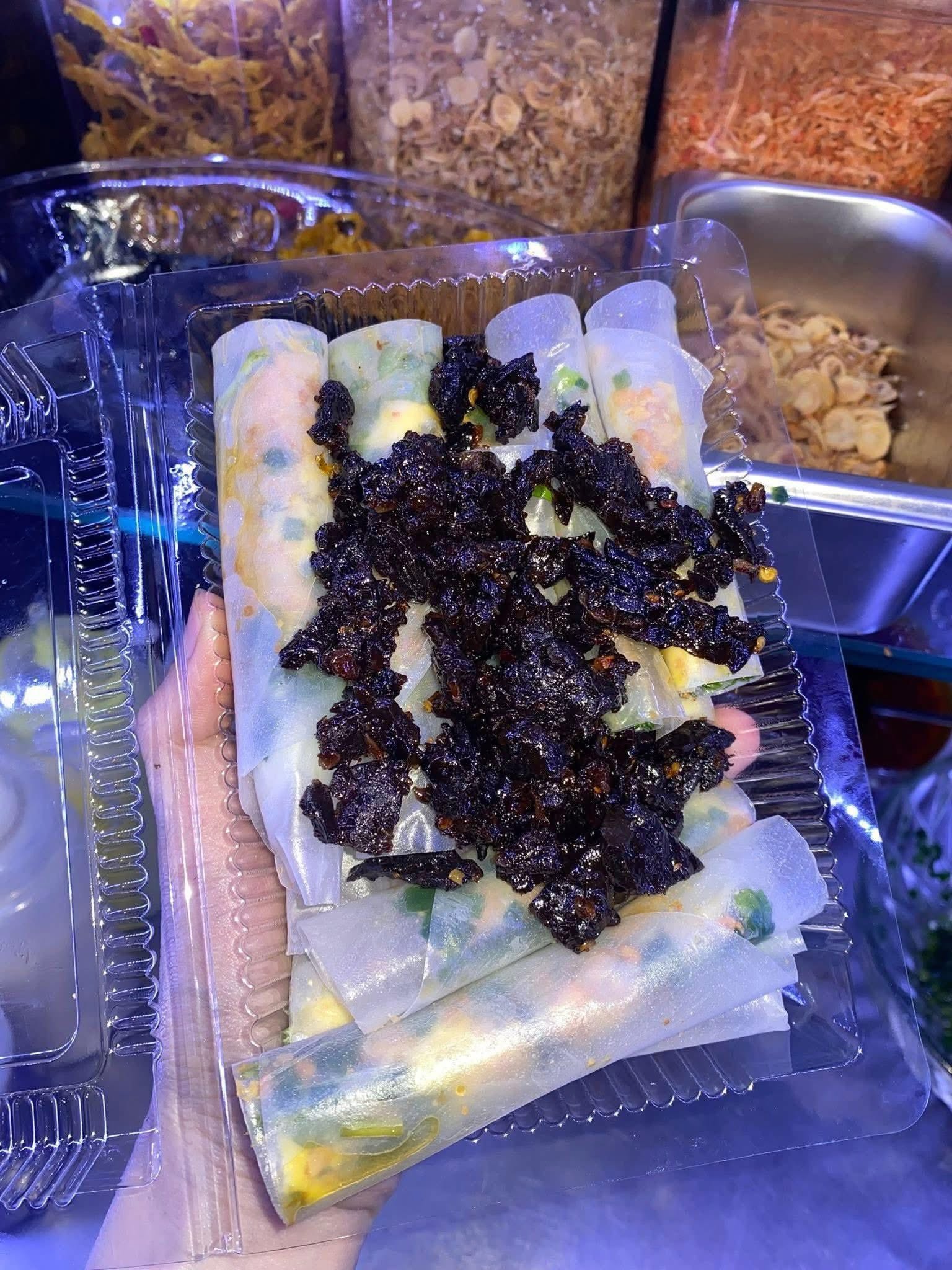 Bánh tráng Cuốn Lòng Đào Bò Đen