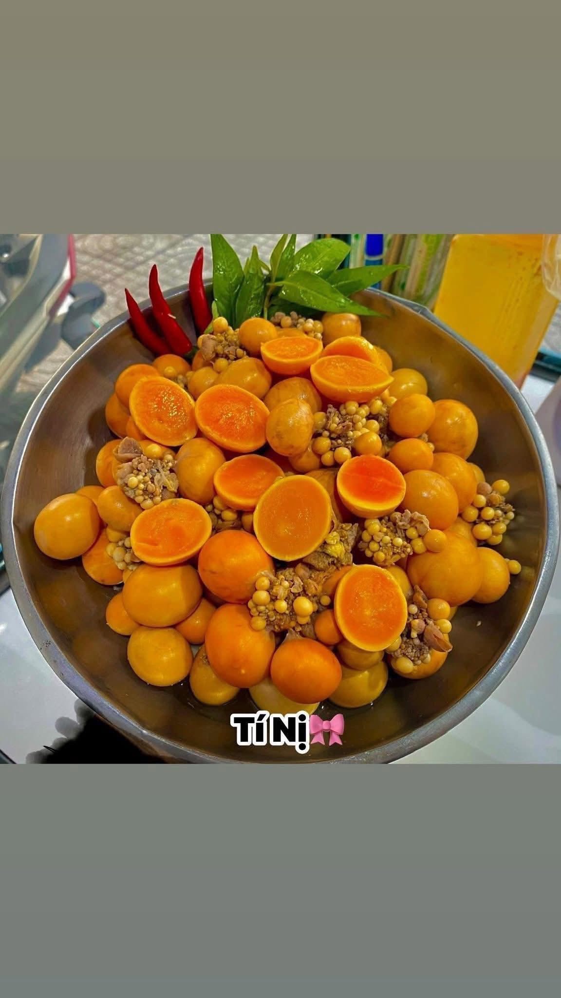 TRỨNG NON