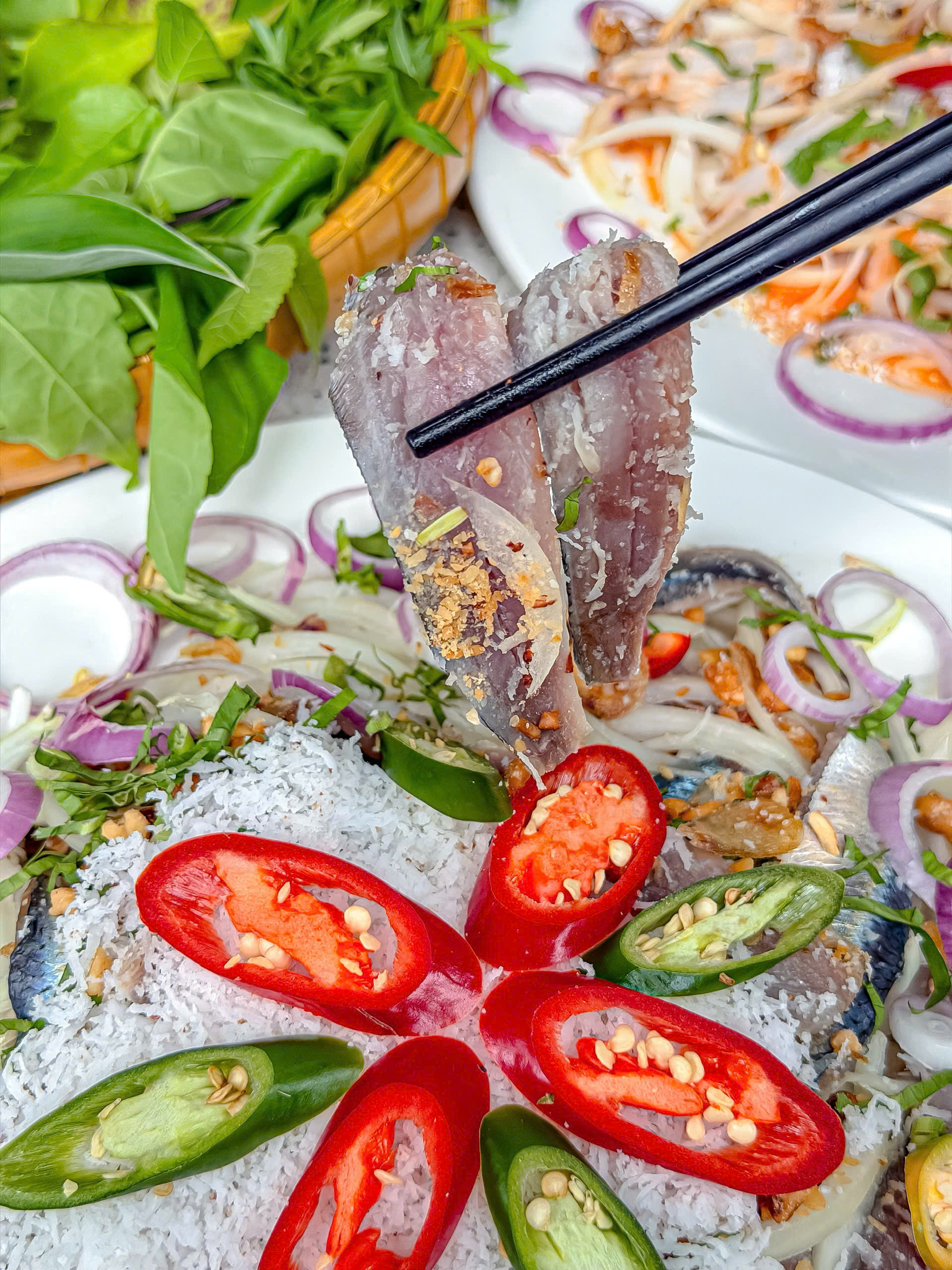GỎI CÁ TRÍCH PHONG PHÚ