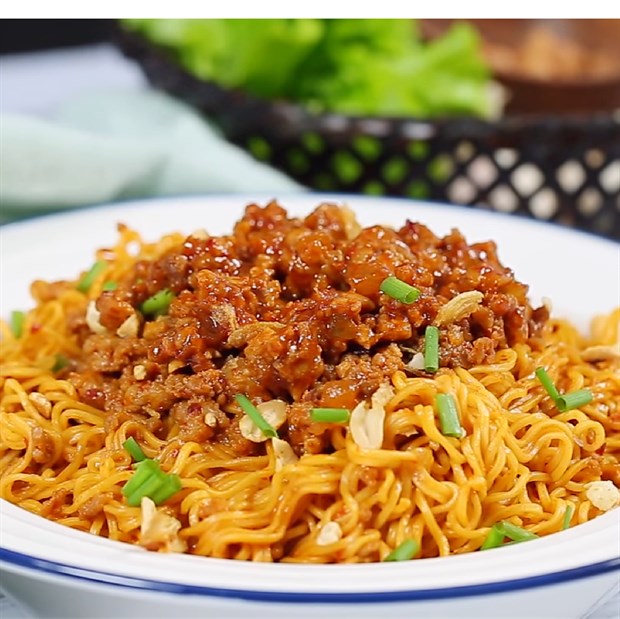 Mì Bò Hoa Biển