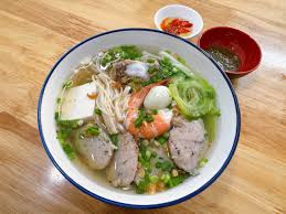 Bún cá thác lác khổ qua